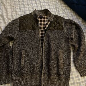 Men's Gray Zip-Up Sweater with Quilted Accents